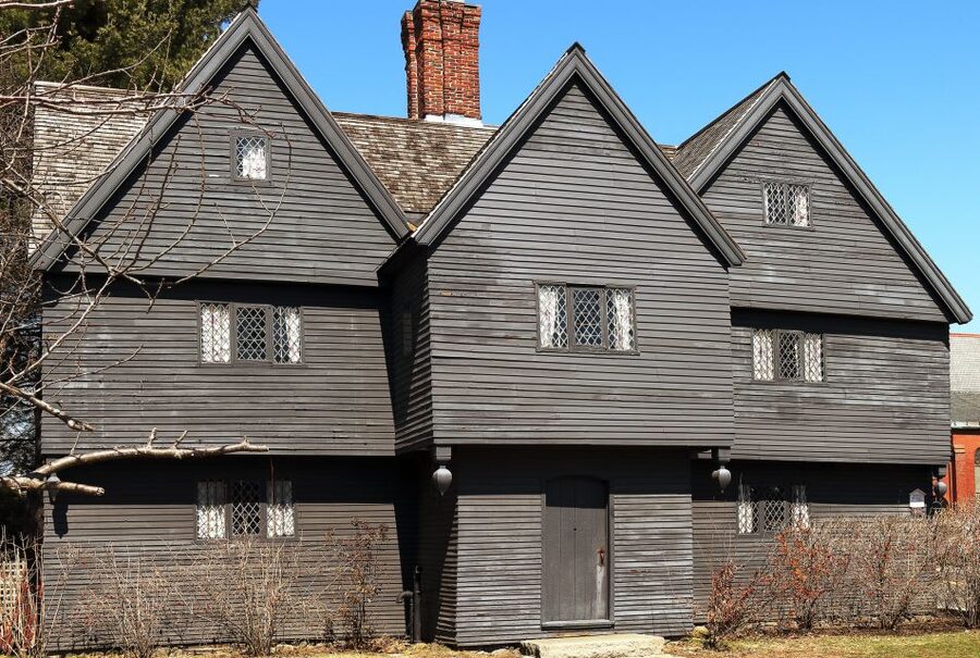 Salem: Requiem for Salem Walking Ghost Tour - Quick hits