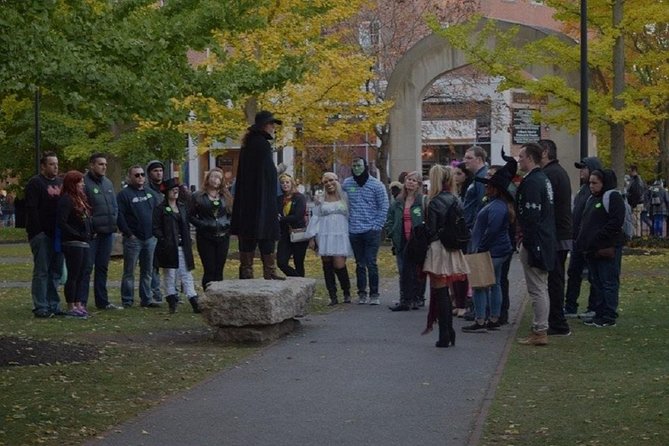 Salem's Best Ghost Tour - What the best guides do for you, and who you might get