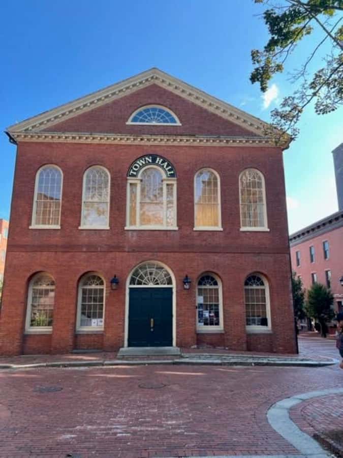 Salem: Salem Witch Tour - Main witchcraft shop stops, plus time to browse for herbs and books