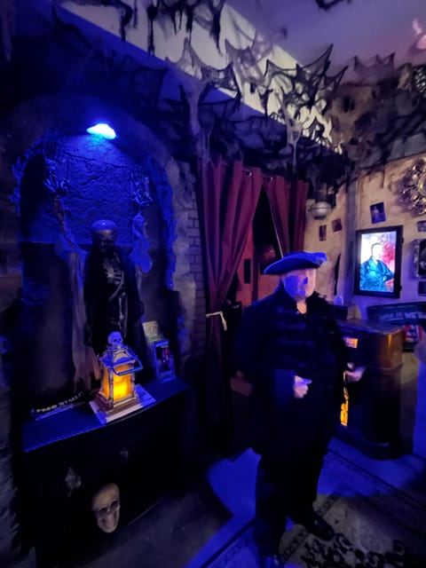 Salem: Vampires and Ghosts Walking Tour with Haunted Objects - Should You Book It?