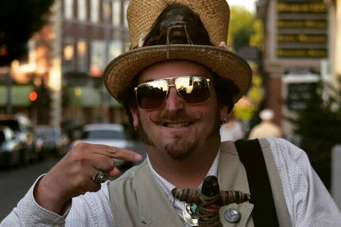 Salem Voodoo, Vampires, and Ghosts Guided Walking Tour - Serial killers, a haunted bar, and what makes the route work