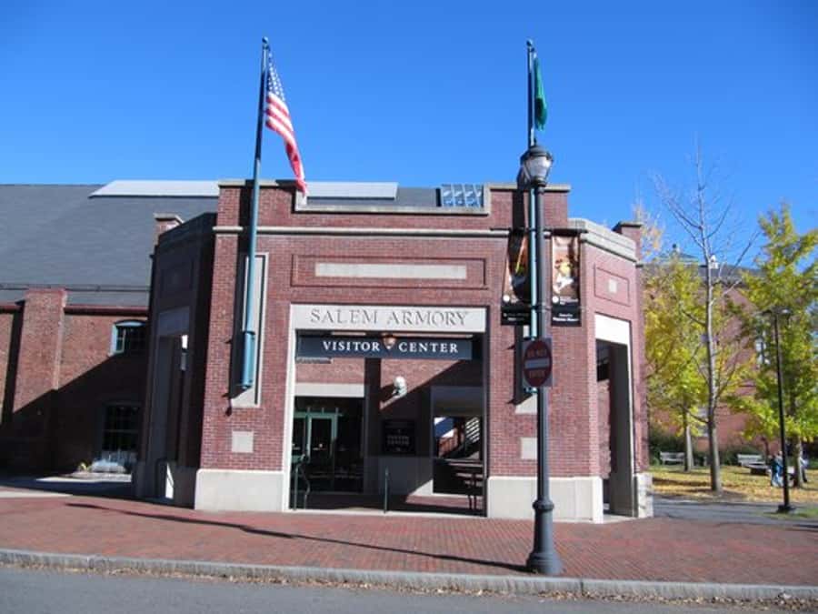 Salem Voodoo, Vampires, and Ghosts Guided Walking Tour - Real Salem history, with the paranormal part kept honest