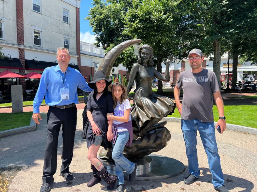 Salem: Witch Trial History and Salem Haunts Walking Tour - Hocus Pocus Locations: Mixing Pop Culture With Real Street History