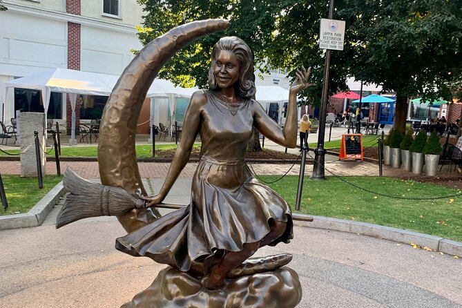 Self-Guided Smartphone Ghost Walking Tour in Salem - Price and timing: a 40 to 50 minute spooky circuit