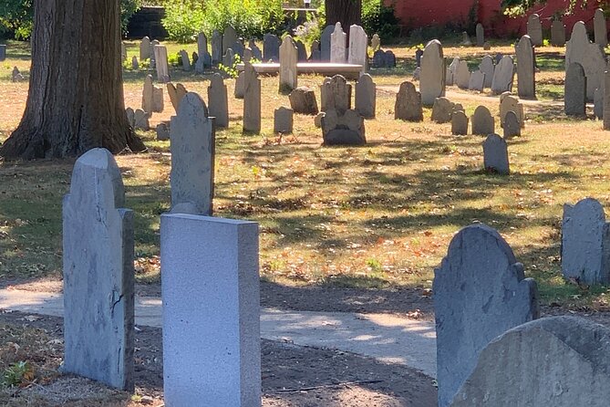 Self-Guided Smartphone Ghost Walking Tour in Salem - Old Burying Point Cemetery to the Salem Witch Trials Memorial