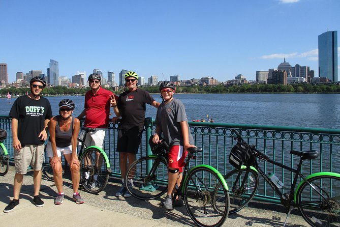 Tour de Cambridge Guided Bicycle Tour - Harvard stops on the river route: Harvard Yard to Harvard Square