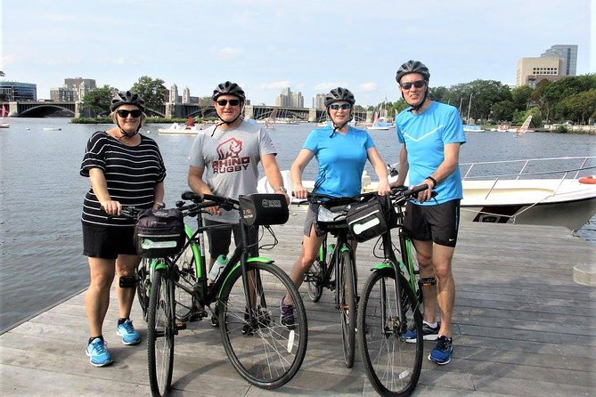 Tour de Cambridge Guided Bicycle Tour - The guide and pacing: why it feels easy even with traffic