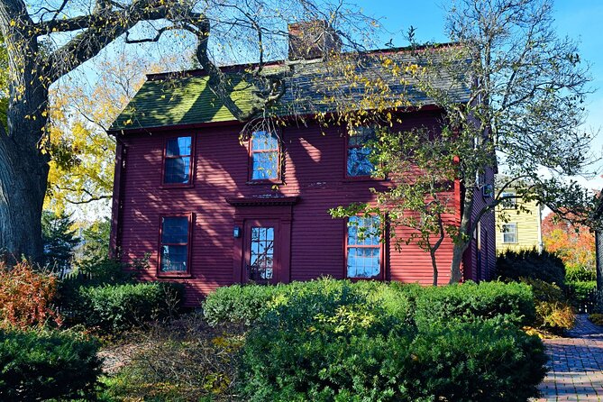 Ultimate Historic Salem and Witch Trials Self-Guided Walking Tour - How the audio tour works on Salem streets