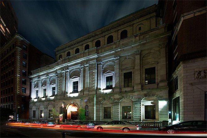 Underground Boston Ghost Tours: Gravestones & Gunpowder - Omni Parker House to Harvey Parker: The Tour’s First Big Atmosphere Hit