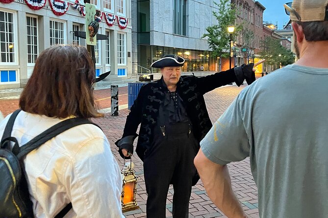 Vampire Ghost Adventures and Haunted Objects Walking Tour - Who this tour is best for