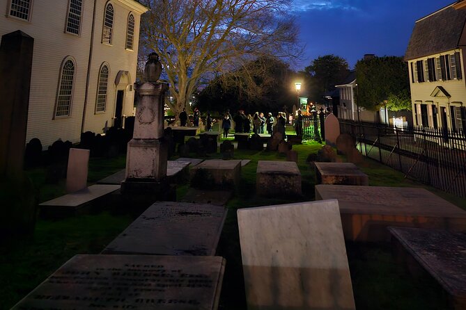 Walking Ghost Tour Through Newport RI - The walking pace, terrain, and what to wear