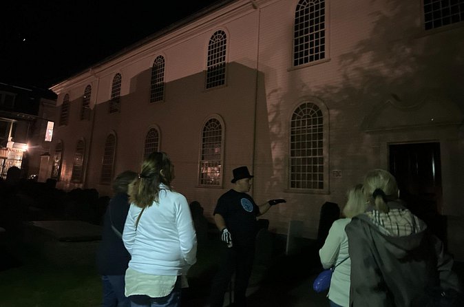 Walking Ghost Tour Through Newport RI - The guides make it: how stories get told