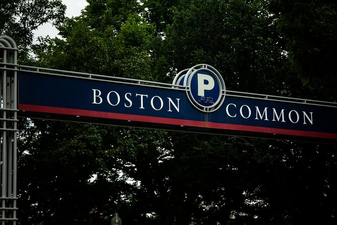 Walking Tour of Boston's Freedom Trail - How the guides keep you engaged without speeding past the meaning