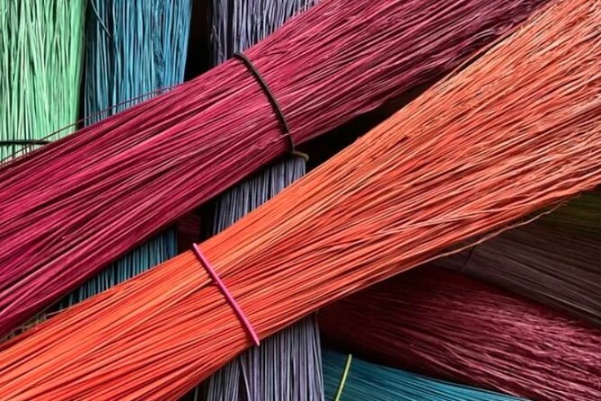 Witch City Broom Making Workshop in Salem - Finding 32 Derby Square (and why it is not the Essex Street store)